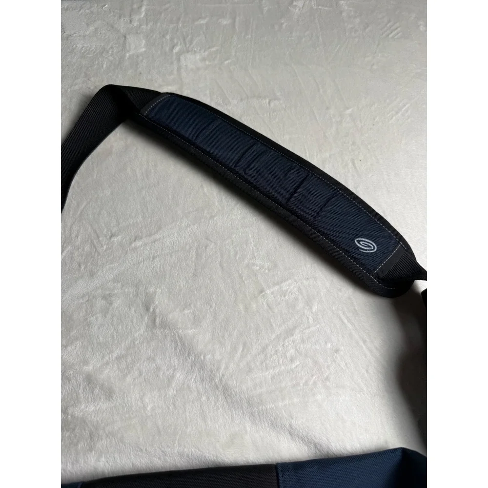 Timbuk2 Classic Messenger Bag Navy Black Cordura Small KDS16
